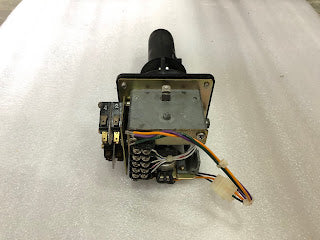 OEM CONTROLS JS6M15626 VARCO 3017249010 ROTARY ACTUATED PUSHBUTTON QAI3049 001