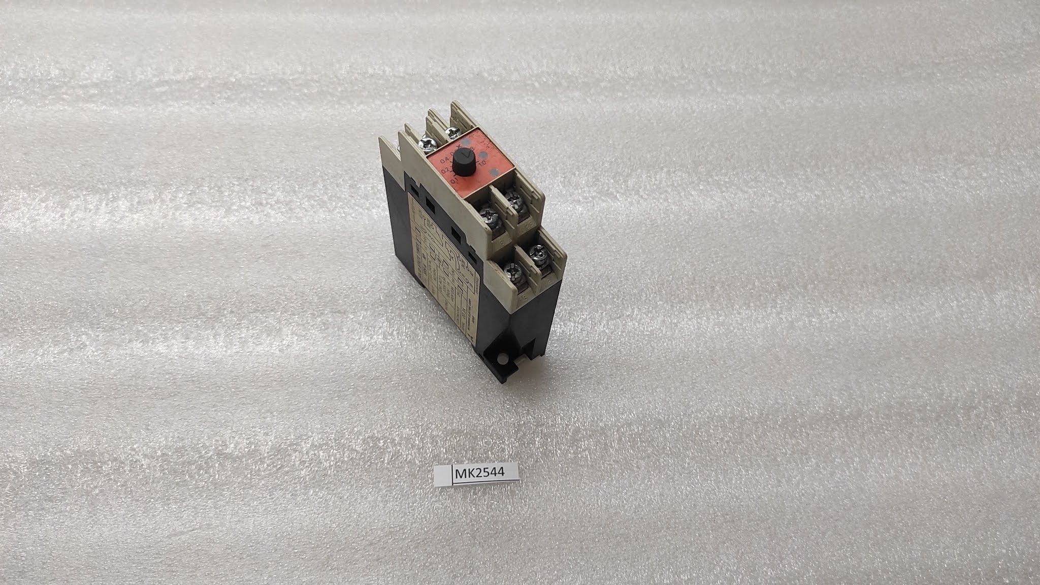 MITSUBISHI SRS-HNP SOLID STATE TIMER 200-240VAC 0.1-10 SEC