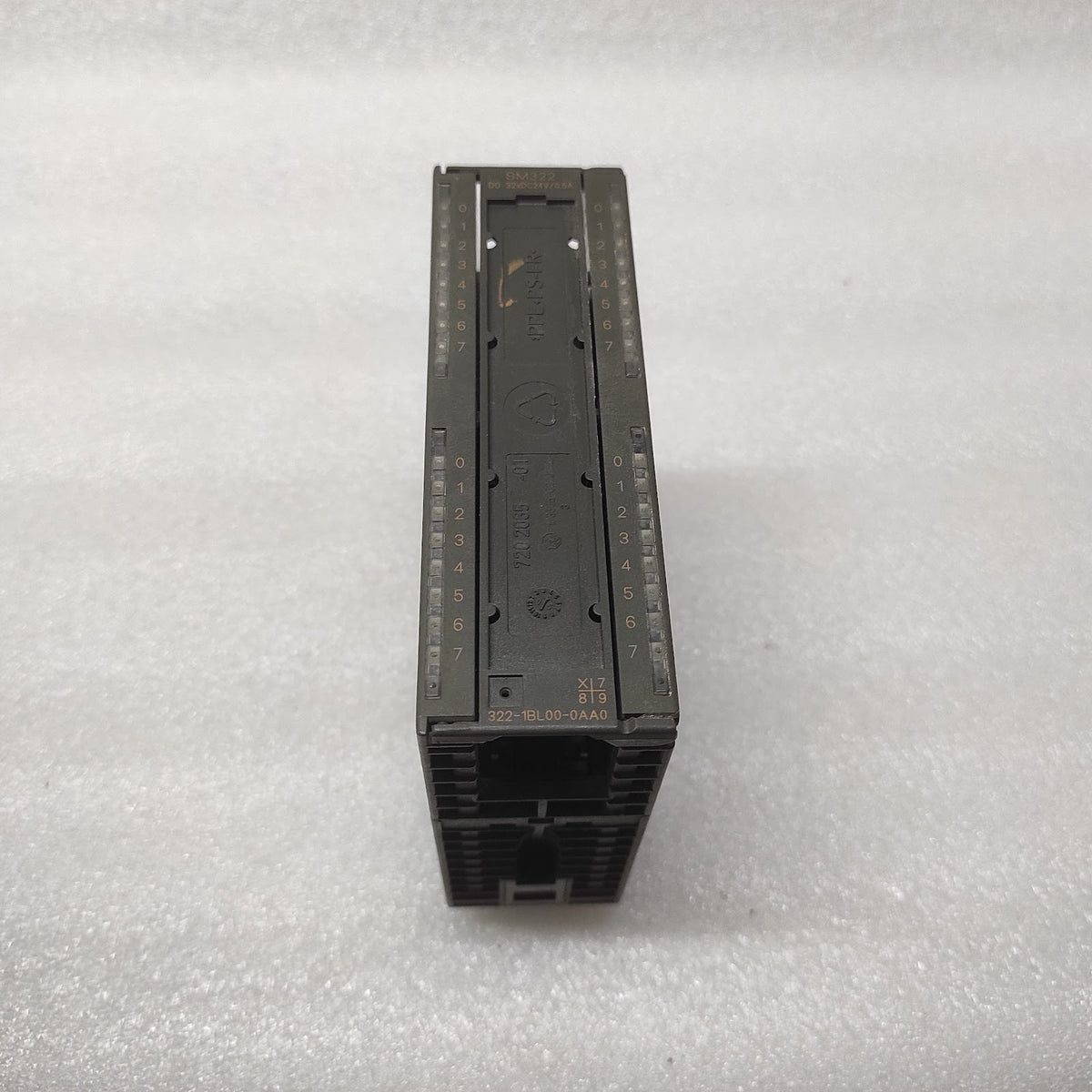 SIEMENS SM322 DIGITAL OUTPUT MODULE 6ES7 322-1BL00-0AA0