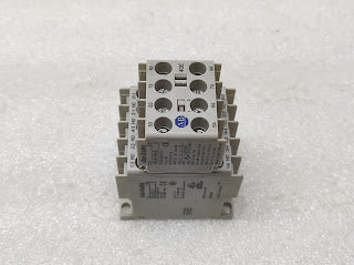 ALLEN BRADLEY CAT 700-K31Z CONTROL RELAY 100-KFA40E COIL VOLTAGE 110V