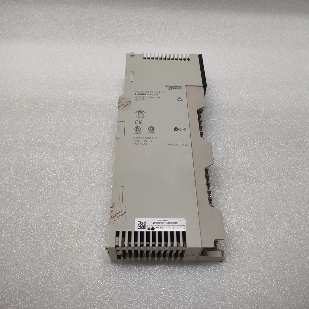 SE 140DDO84300 10-60 VDC OUTPUT MODULE