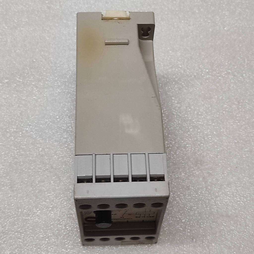 DOLD AI 898/20 VOLT METER DC 24V