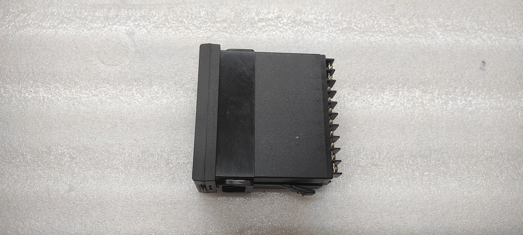 HONEYWELL DC1020 TEMPERATURE CONTROLLER DC1020CT30100B-E 85-265V