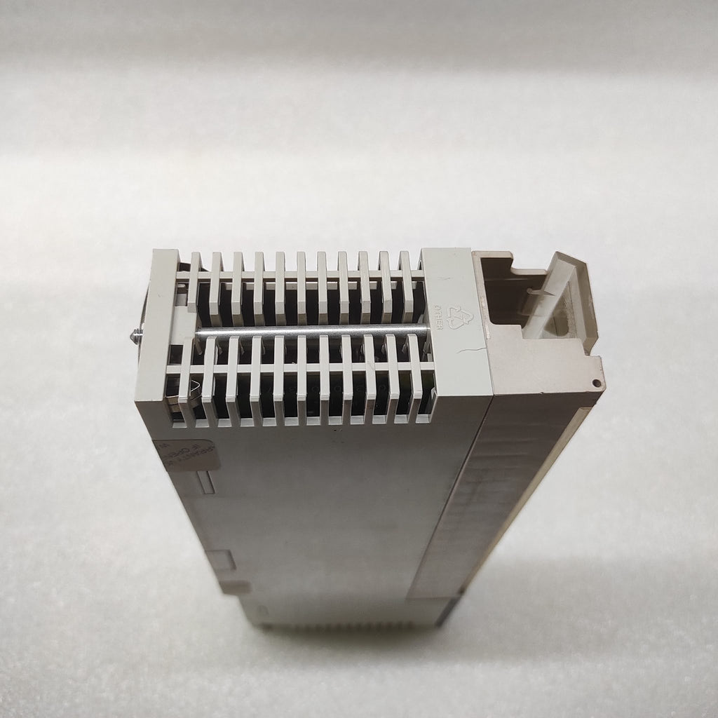 SE 140ACO02000 ANALOG OUTPUT MODULE