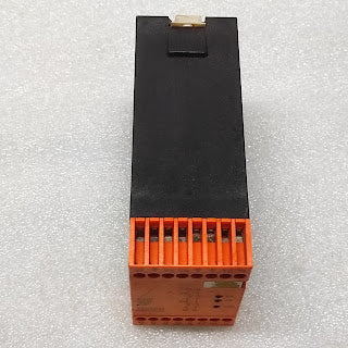 DOLD BD5987 SAFETY RELAY BD5987.02/001 230V 0040955