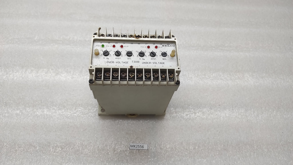 SELCO T3100-01 VOLTAGE RELAY 440VAC BODY BURNT