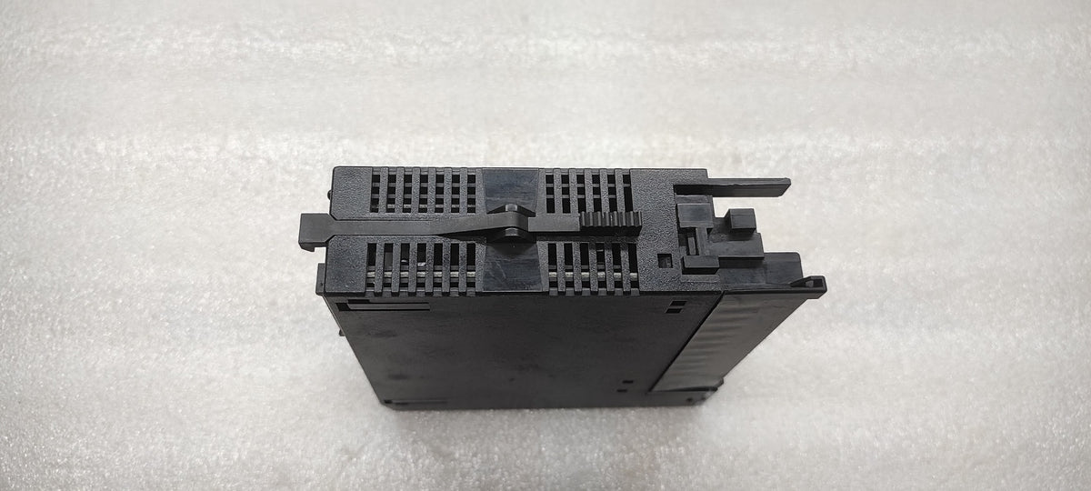 GE IC693MDL330F OUTPUT MODULE