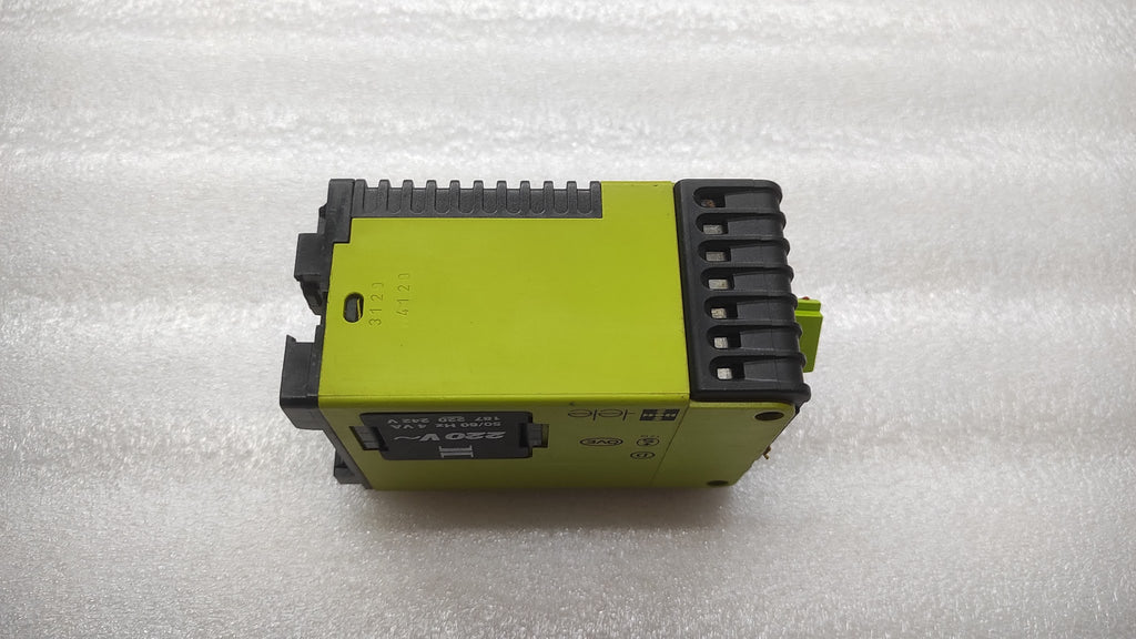 TELE OVE ER.K TIME RELAY 220V 0-30 SEC