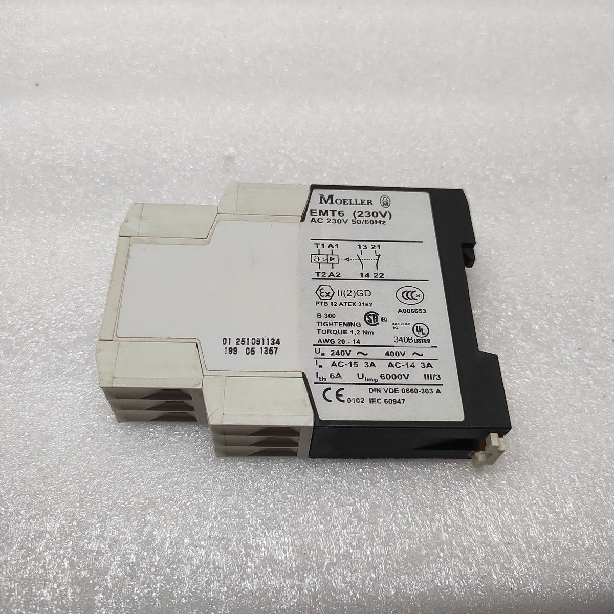 MOELLER EMT6 THERMISTOR OVERLOAD RELAY 230V