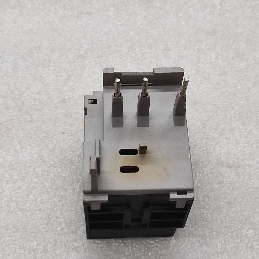 ALLEN BRADLEY CAT 193-T1AB48 THERMAL OVERLOAD RELAY 3.5-4.8A