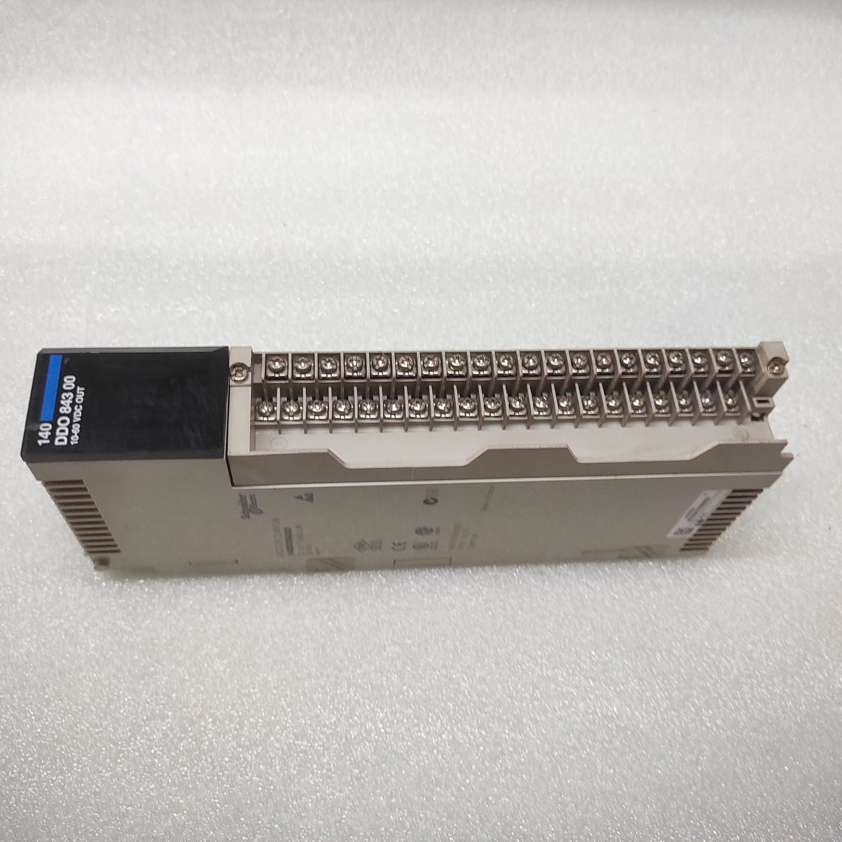 SE 140DDO84300 10-60 VDC OUTPUT MODULE