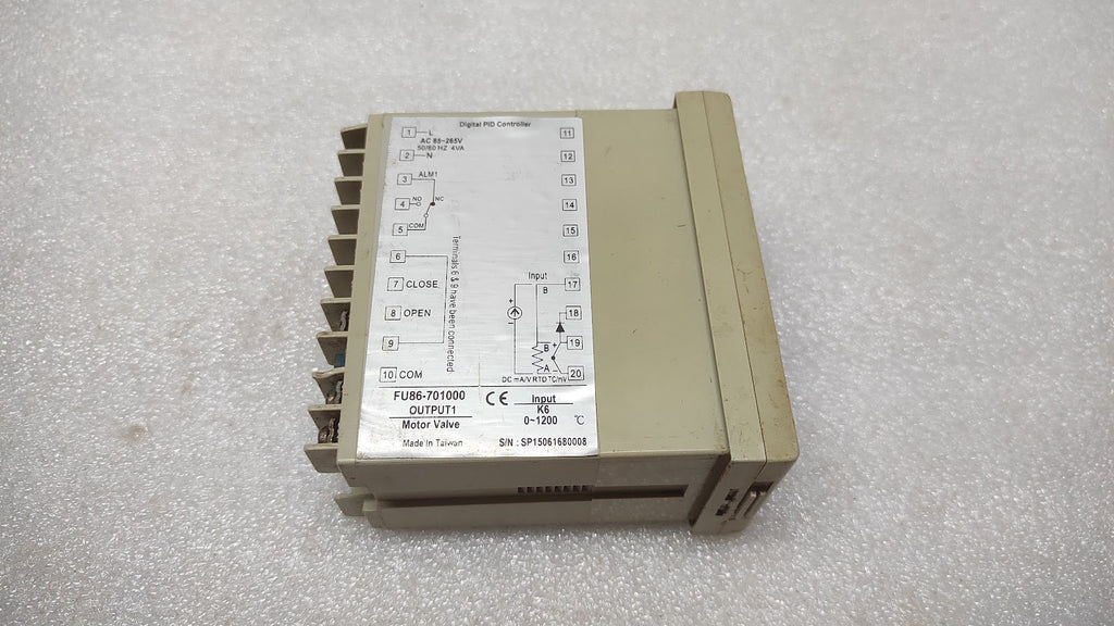 HONEYWELL FU86-701000 PID TEMPERATURE CONTROLLER 85-265VAC