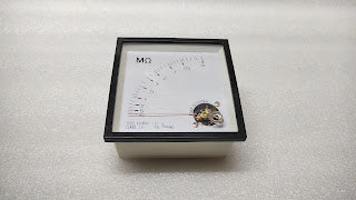 DAE BOONG D-300 MEGA OHM METER