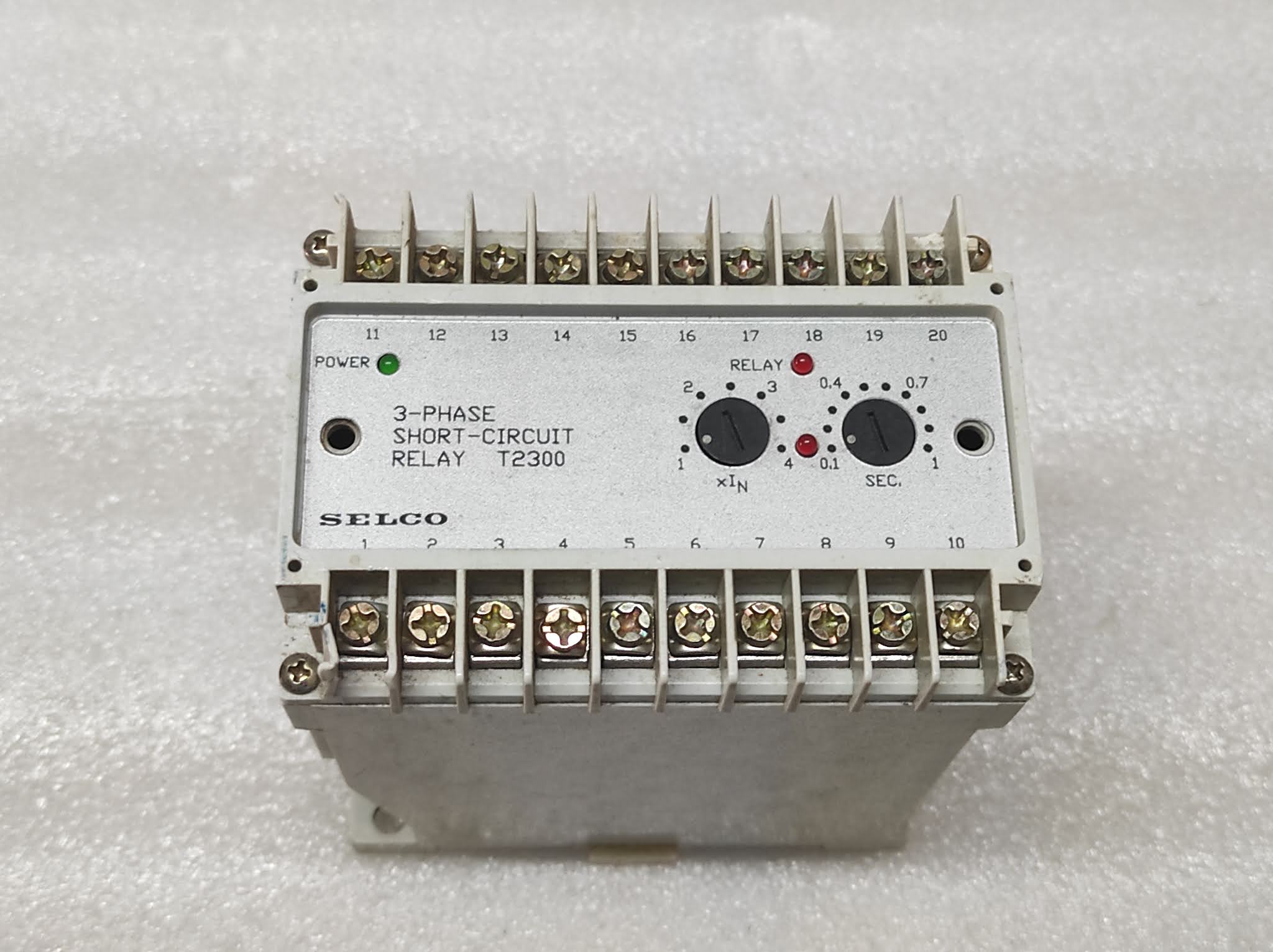SELCO T2300-04 3-PHASE SHORT CIRCUIT RELAY 110V