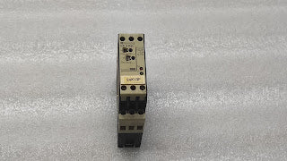 TELEMECANIQUE RE4 RM11BU TIME DELAY  RELAY 09969 110-240V/24V/42-48V  0.05S-300H