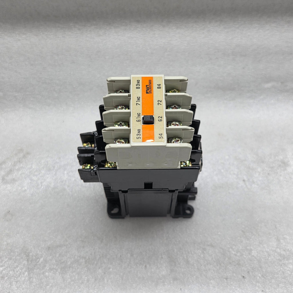 FUJI ELECTRIC SH04AG MAGNETIC CONTACTOR 10A SH-4/G 24VDC AUX SZ-A22