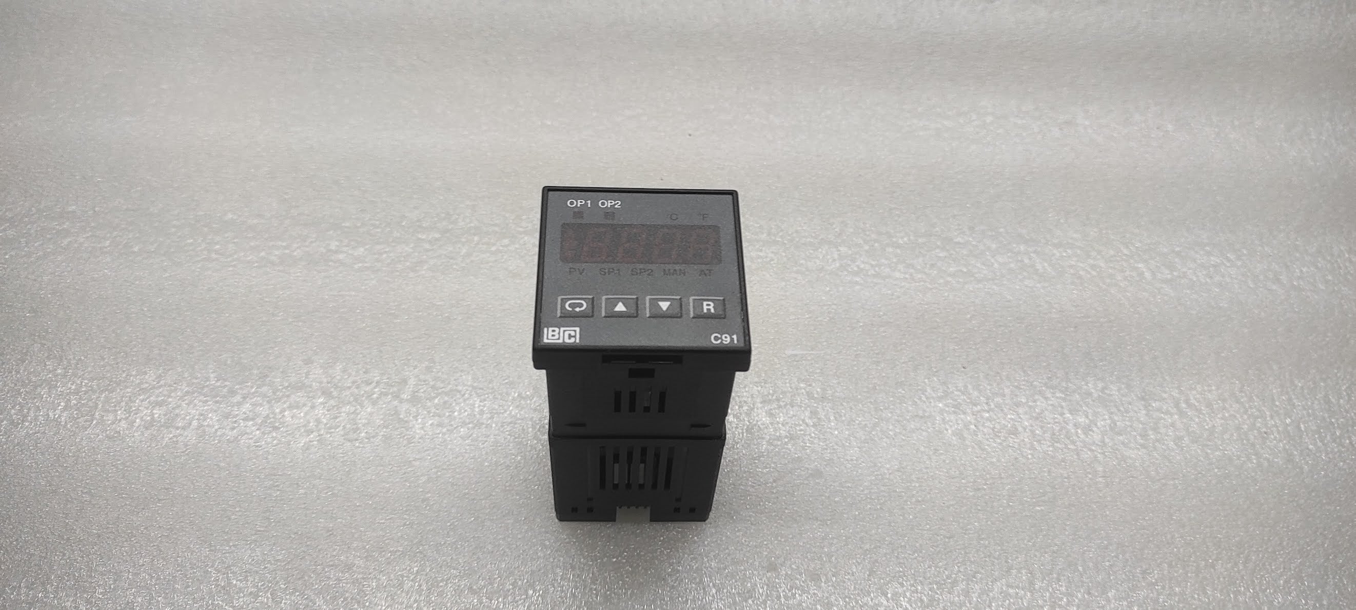 BRAIN CHILD C91 TEMPERATURE CONTROLLER 90-250VAC 48X48MM