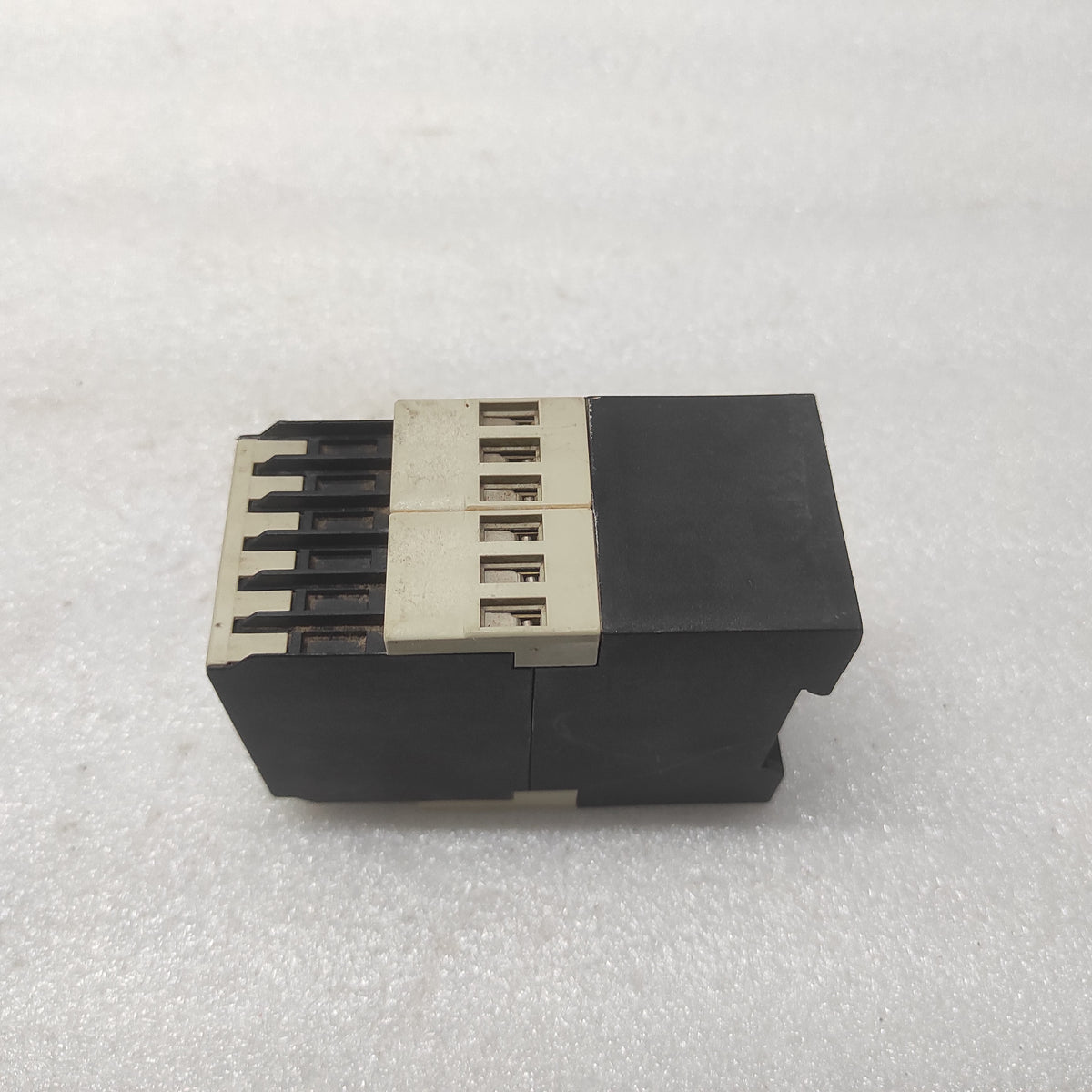 TELEMECANIQUE RM3 TAR114TS7 TIME DELAY RELAY 055691 480-500V
