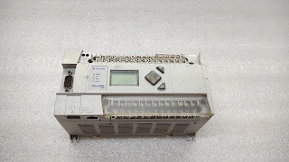 ALLEN BRADLEY CAT 1766-L32BWA MICRO LOGIX 1400 32-POINT CONTROLLER 70594