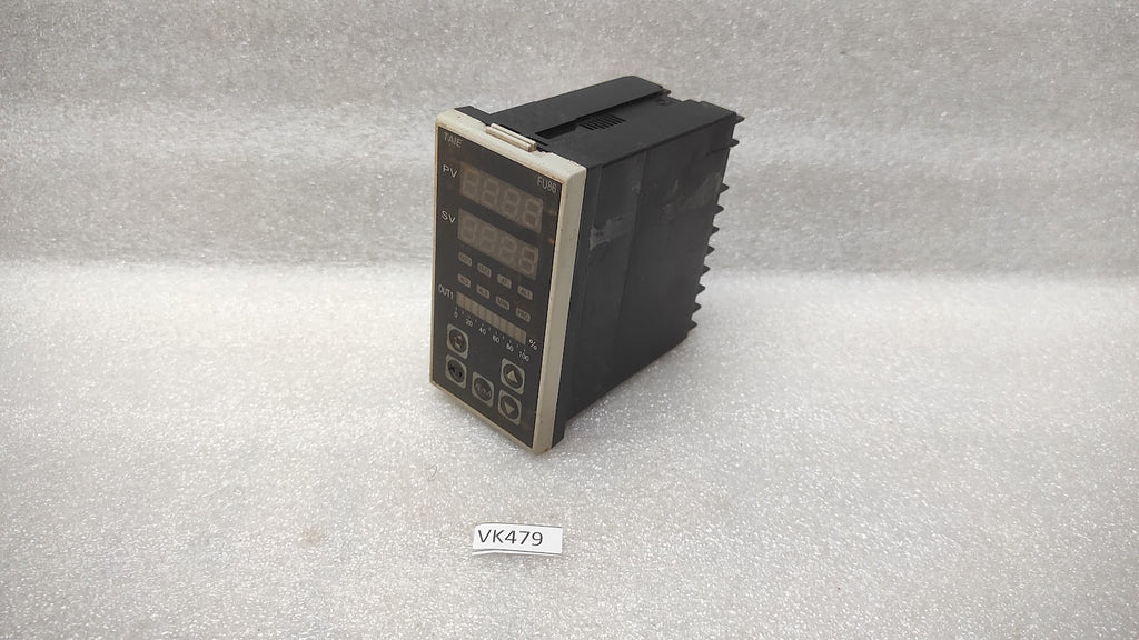 HONEYWELL FY800-701000 PID TEMPERATURE CONTROLLER 85-265VAC