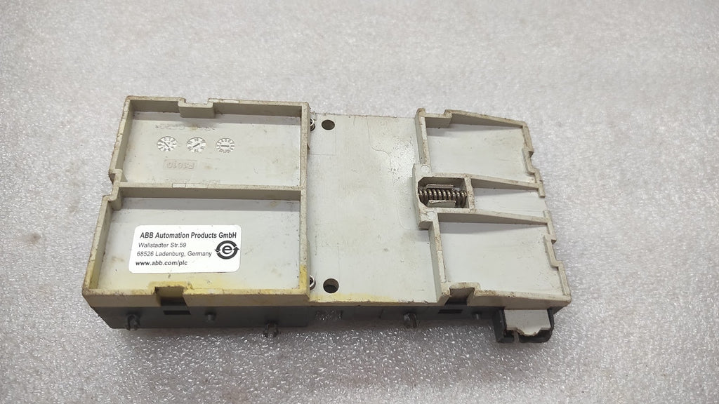 ABB TU516 B9 I/O TERMINAL UNIT 1SAP212000R0001
