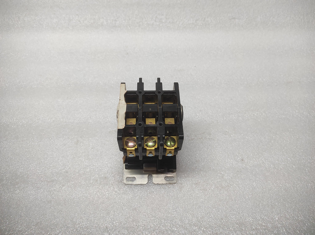 TELEMECANIQUE 2200EB230EA MAGNETIC CONTACTOR COIL VOLTAGE 24VAC