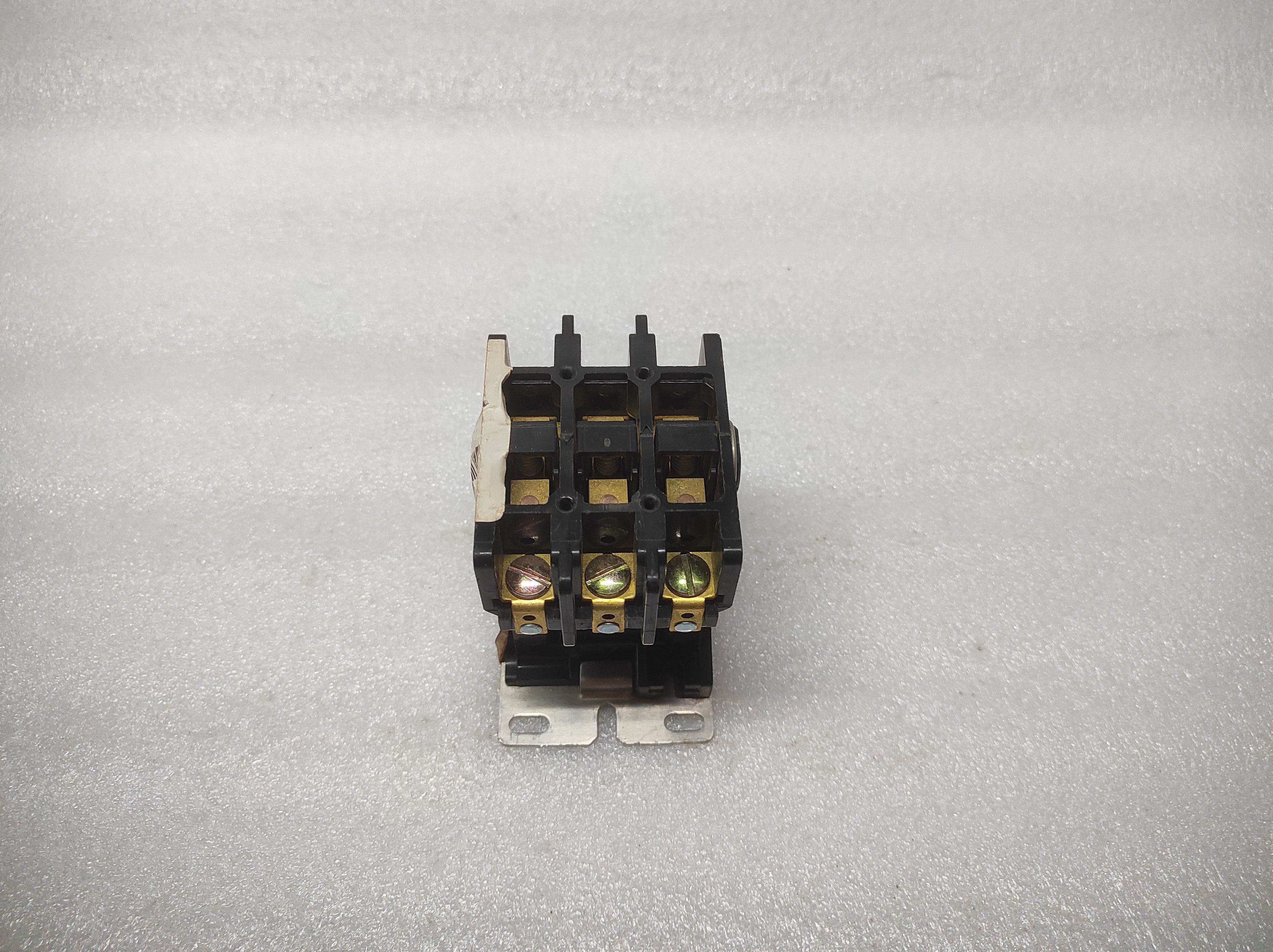 TELEMECANIQUE 2200EB230EA MAGNETIC CONTACTOR COIL VOLTAGE 24VAC