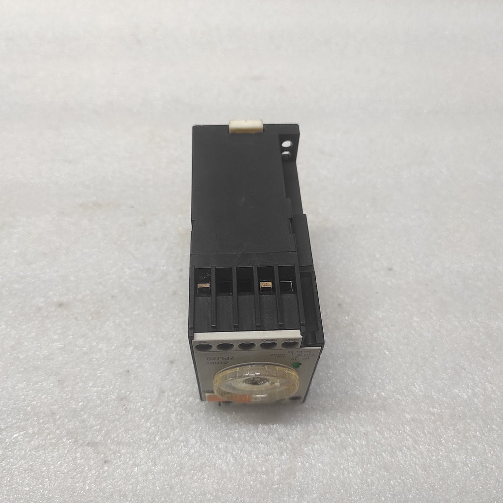 SIEMENS 7PU2040-3AN23 TIME DELAY RELAY 220-240V 0-6MIN