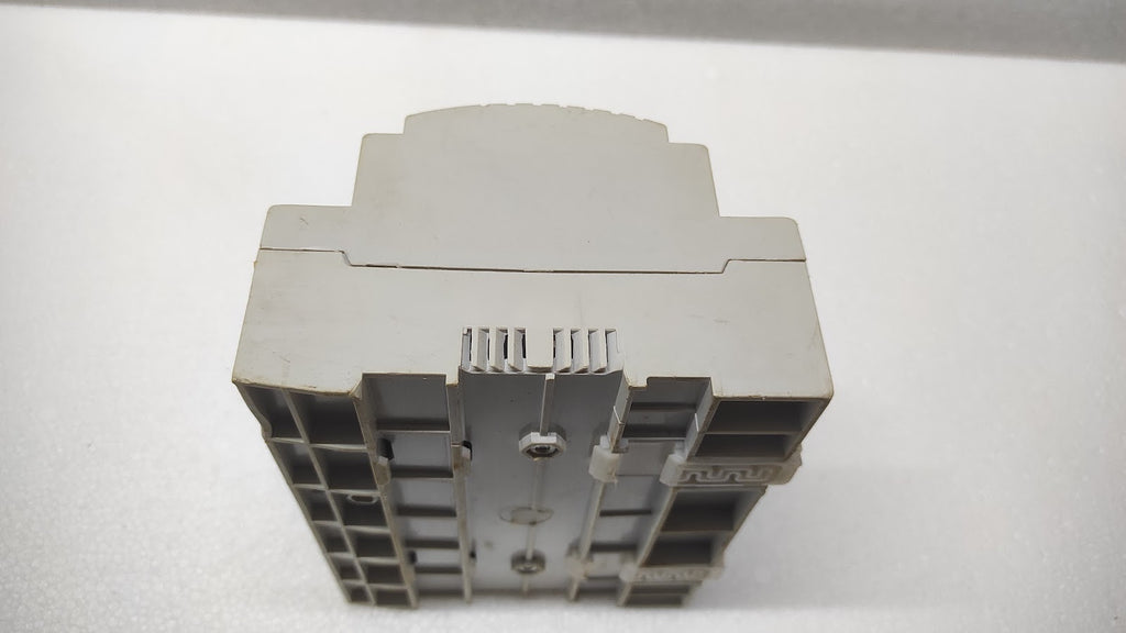 HAVELLS TPN ACCL ELECTRIC TRANSFER SWITCH 240/415V