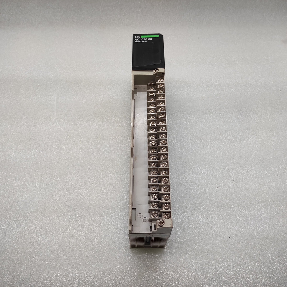 SE 140ACI03000 8-CH ANALOG INPUT MODULE