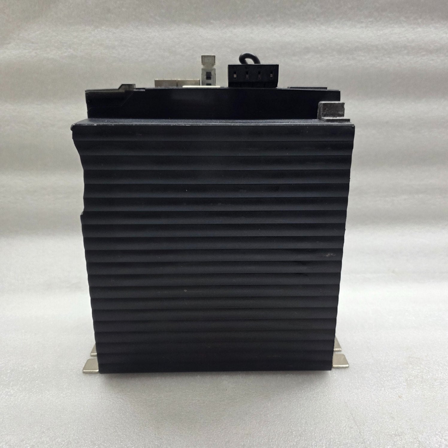 OMRON R88D-KN20F-ECT AC SERVO DRIVER