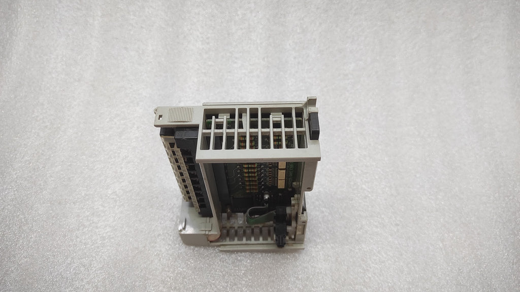 ALLEN BRADLEY CAT 1769-IQ16 COMPACT I/O MODULE