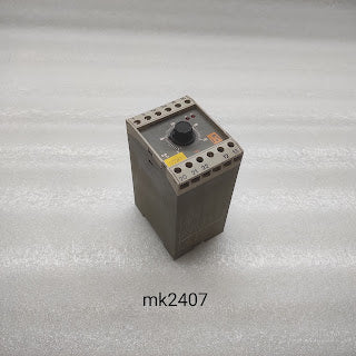 JUMO TW72986 TEMPERATURE CONTROLLER TWOW-54/10 97002290 0-400'C 220V