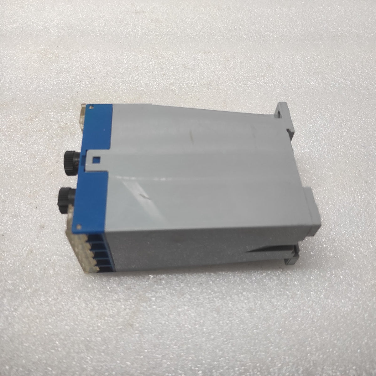SCHLEICHER SXT12 VOLTAGE RELAY 220V-240V