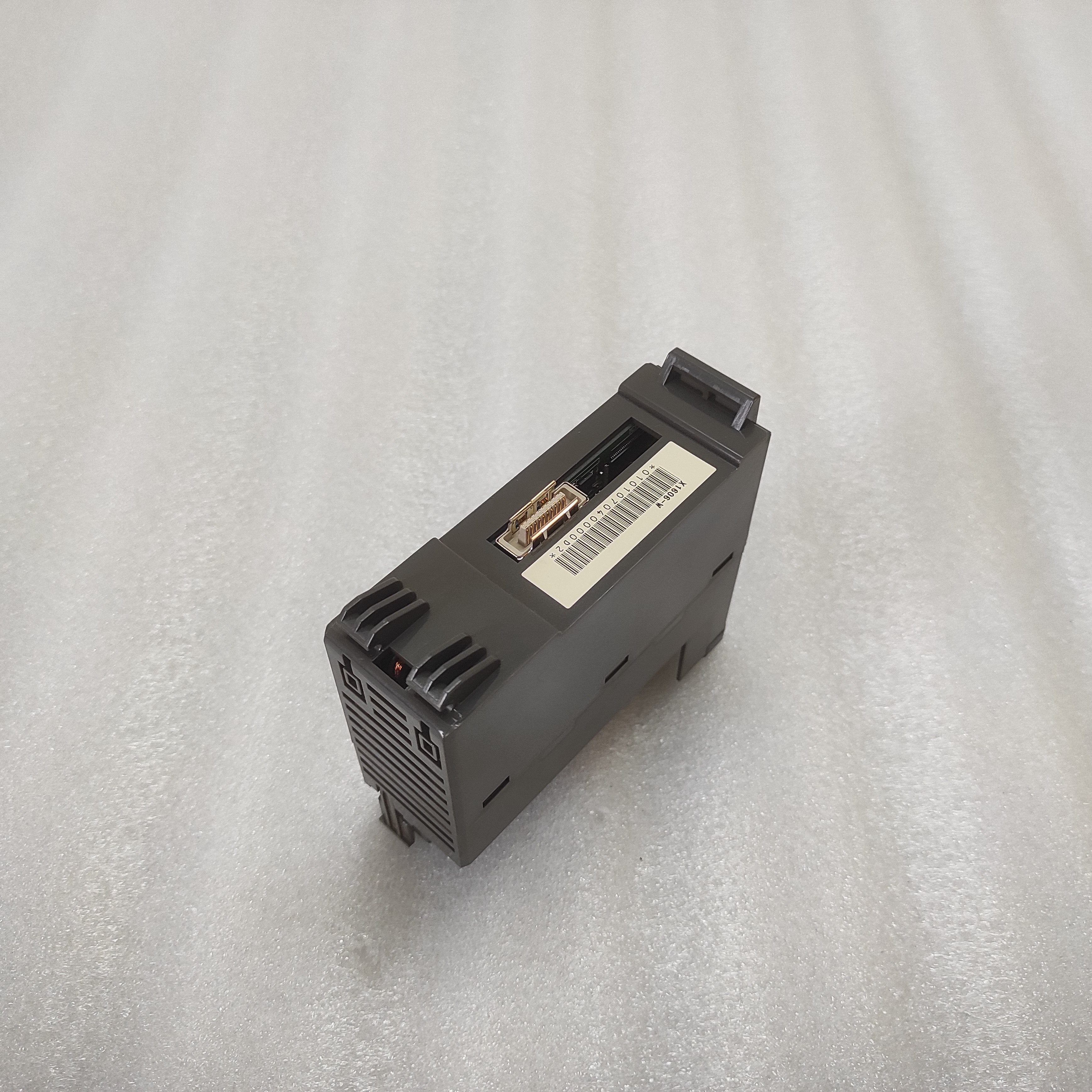 FUJI ELECTRIC NP1X1606-W DIGITAL INPUT MODULE NP1X1606W