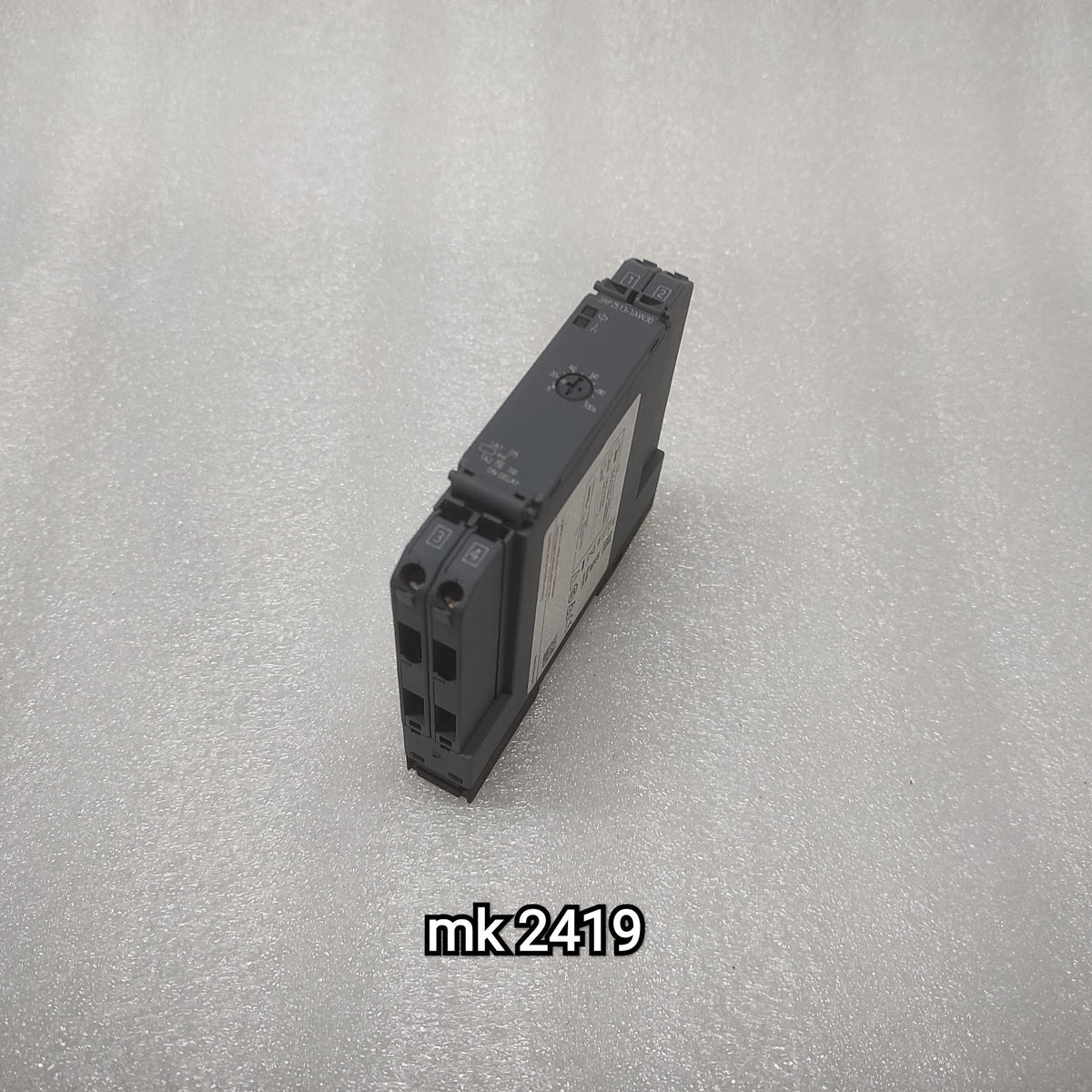 SIEMENS 3RP2513-1AW30 TIME RELAY 12-240V AC/DC