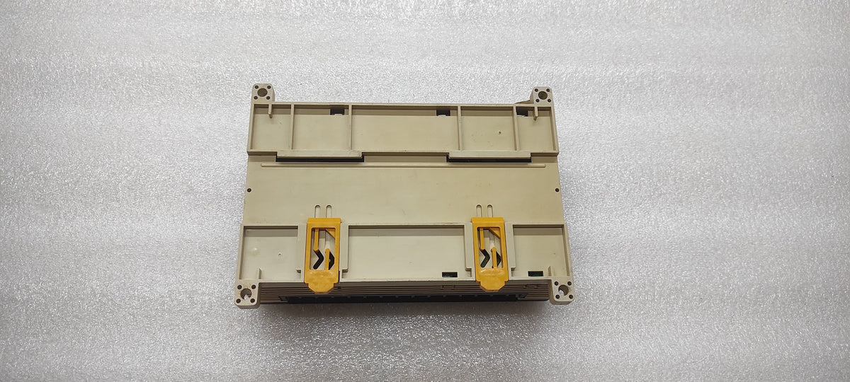 OMRON CPM1A-40CDR-D-V1 PROGRAMMABLE CONTROLLER