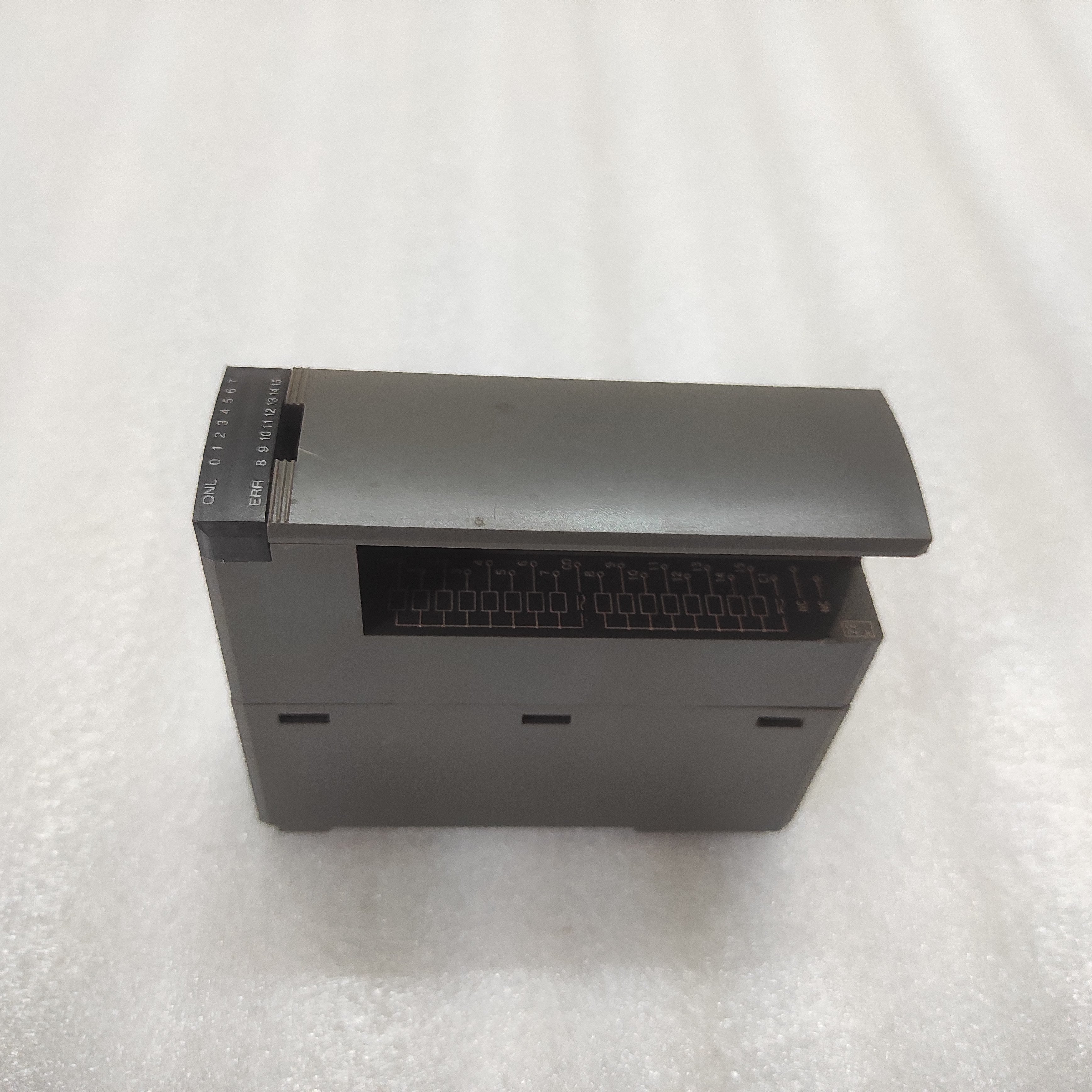 FUJI ELECTRIC NP1Y16R-08 DIGITAL INPUT MODULE