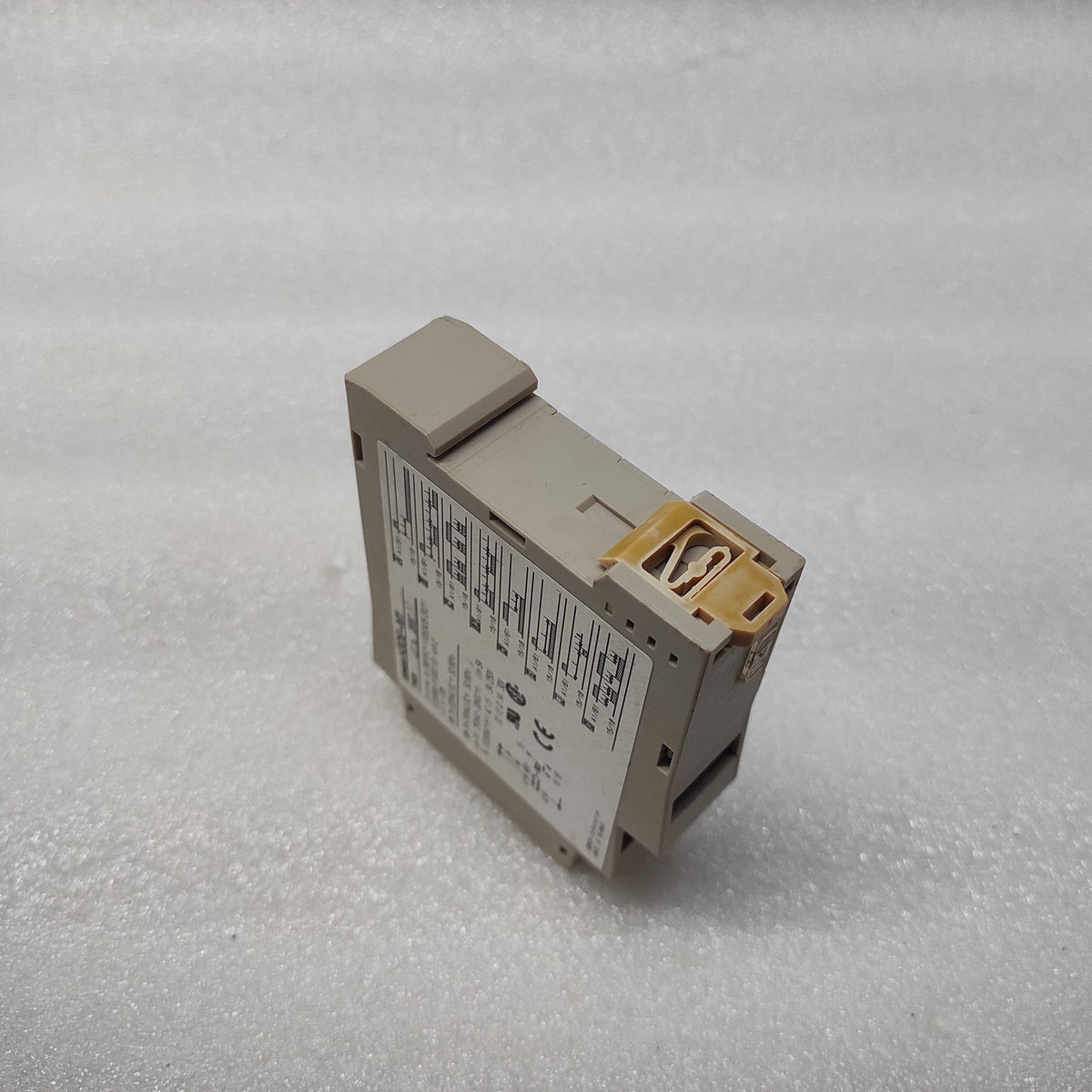 OMRON H3DE-M1 MULTIFUNCTION TIME DELAY RELAY 0.1S-120H 24-230VAC/DC