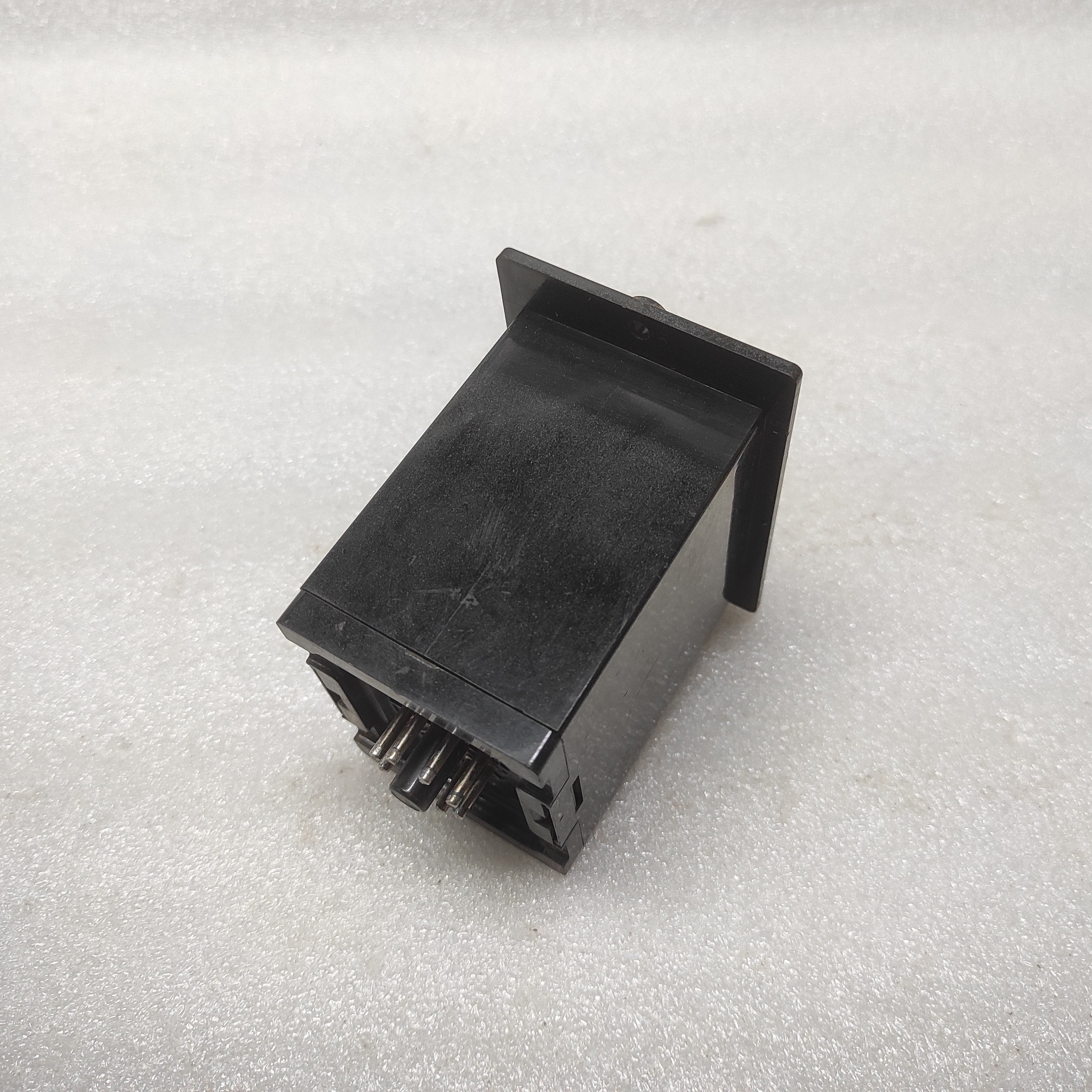 TEC ER-2 TIME DELAY RELAY 24VDC ER2206SC