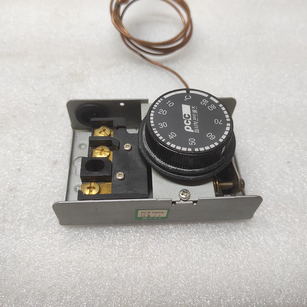 PECIFIC PLS-085A TEMPERATURE CONTROLLER