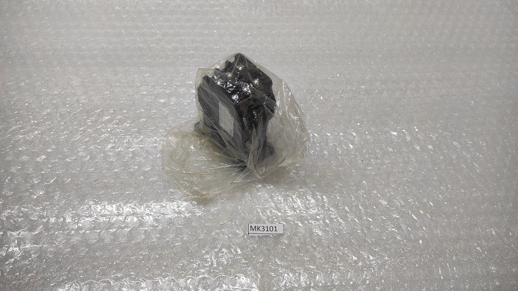 FUJI ELECTRIC SRC50-2F/X (3A3B) MAGNETIC CONTACTOR 380-440V