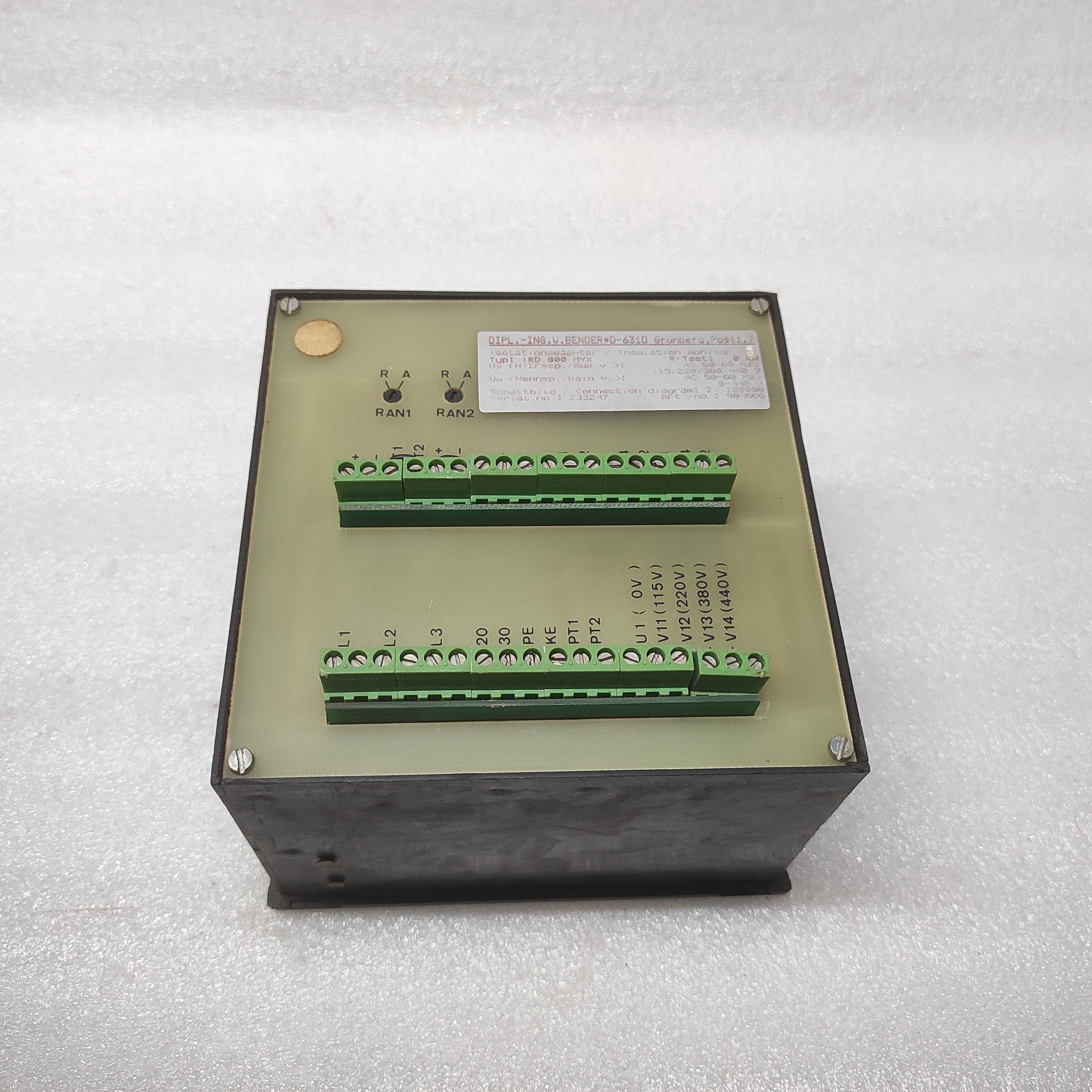 BENDER IRD-800-MYX INSULATION MONITOR A-ISOMETER 115/220/380/440V