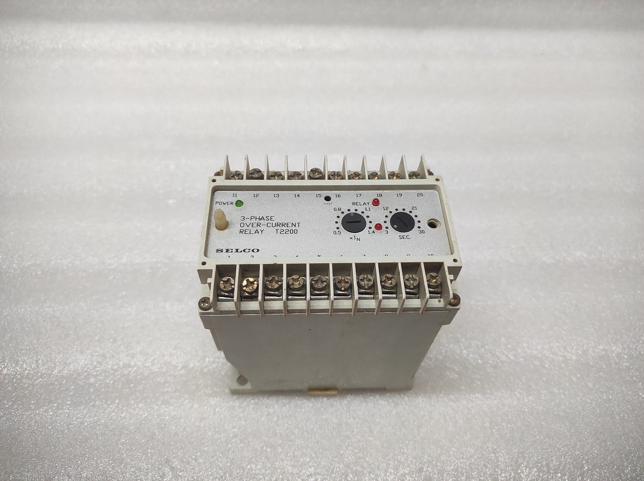 SELCO T2200-05 3-PHASE OVERCURRENT RELAY 24VDC