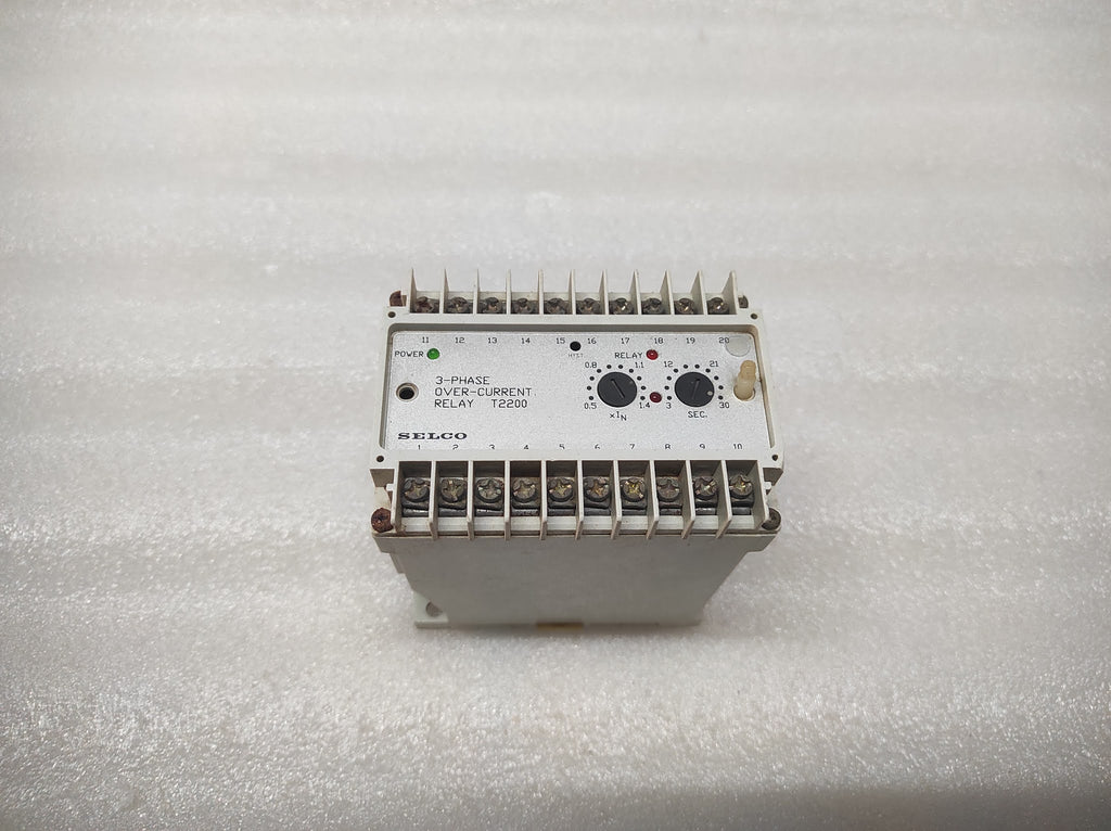 SELCO T2200-13 3-PHASE OVERCURRENT RELAY 240VAC