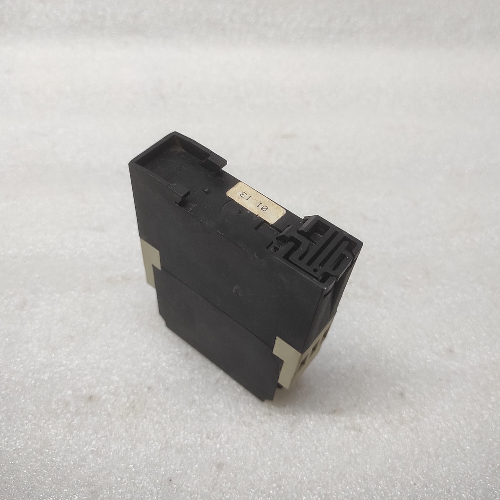 TELEMECANIQUE RE4CL11BU DELAY TIMING RELAY 09960 110-240V/24VDC 0.05S-300H