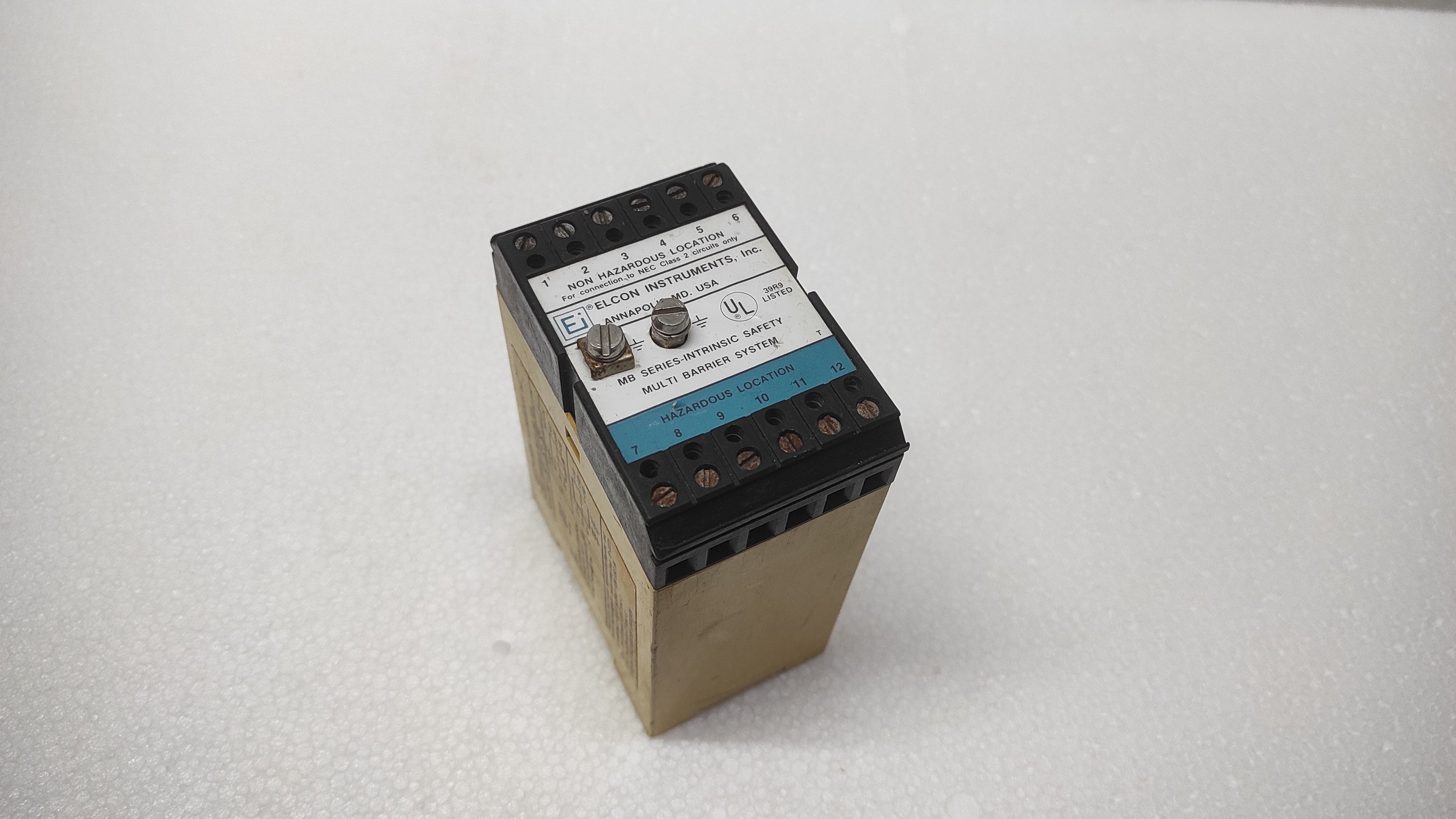 ELCON INSTRUMENT MB4/4/18+18 INTRINSIC SAFETY BARRIER MB 4-4-18-18
