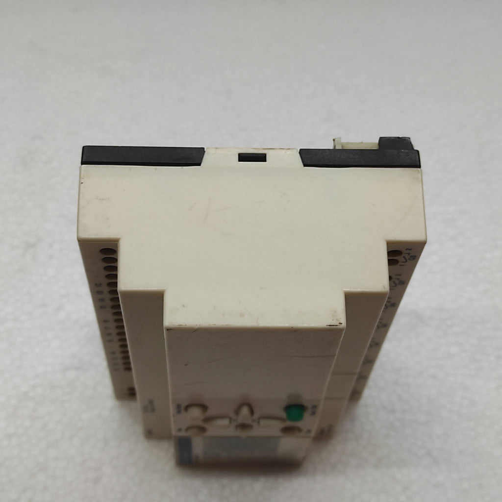 SE SR1 A201BD ZELIO LOGIC RELAY 24VDC