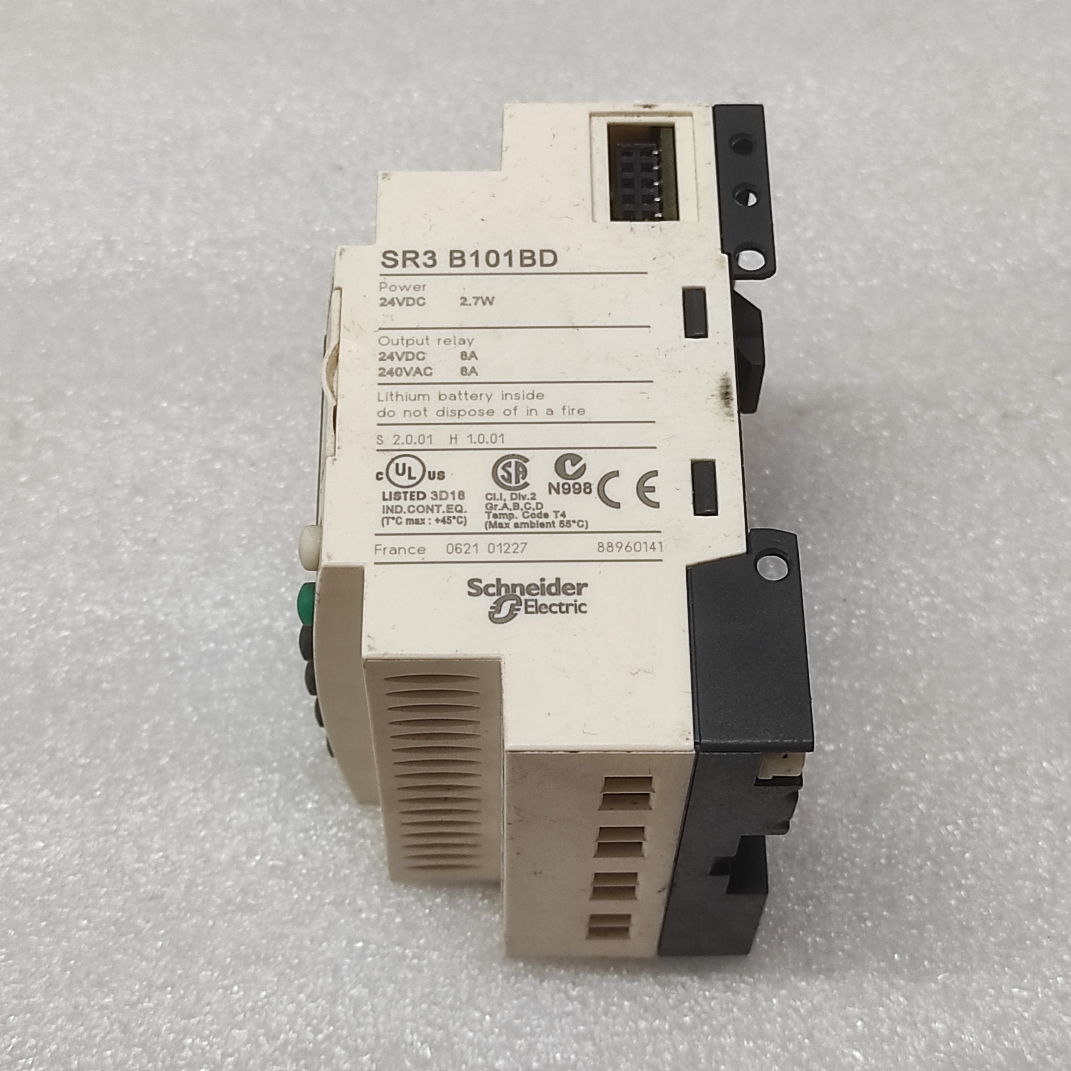 SE SR3B101BD LOGIC RELAY 24VDC