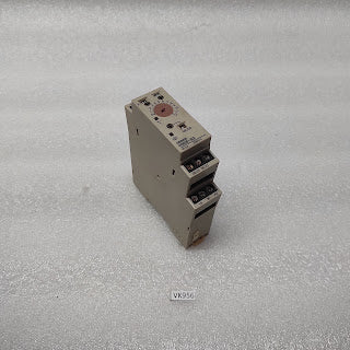 OMRON H3DE-S2 MULTIFUNCTION TIME DELAY RELAY 0.1S-120H 24-230VAC/DC